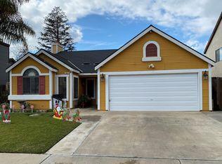 833 Alpha St, Tulare, CA 93274
