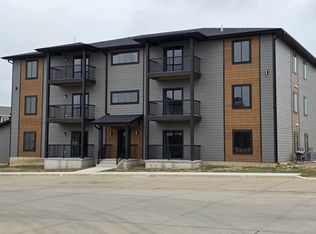1455 Red Fox Crossing, Le Mars, IA 51031
