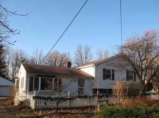 1790 E Turkeyfoot Lake Rd, Akron, OH 44312