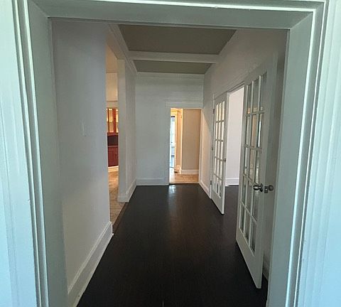 4th image of 6007 Waterman Blvd