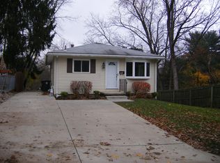 453 Kathleen St, Akron, OH 44303