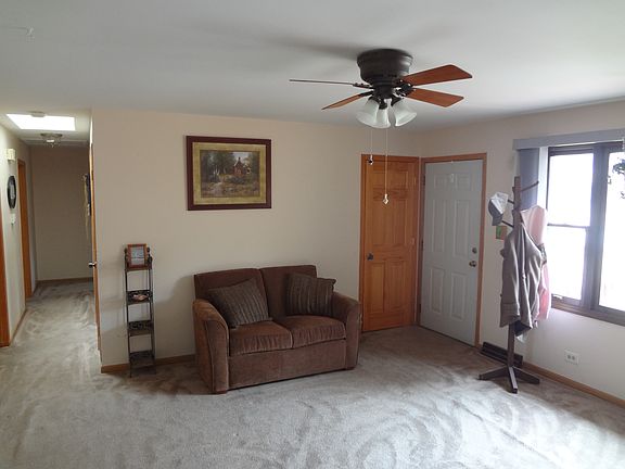 5th image of 120 Heritage Dr