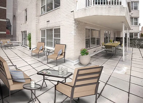 Rented by Warburg | media 16