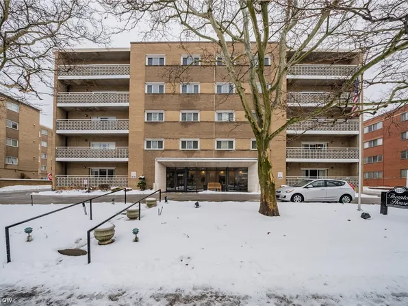 3333 Warrensville Center Rd APT 212, Shaker Heights, OH 44122