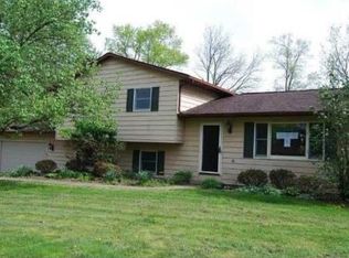 106 Amberly Dr, Granville, OH 43023