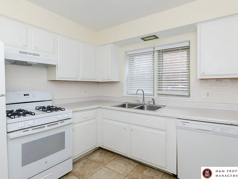 209 S. Oak Park Avenue — Photo 14