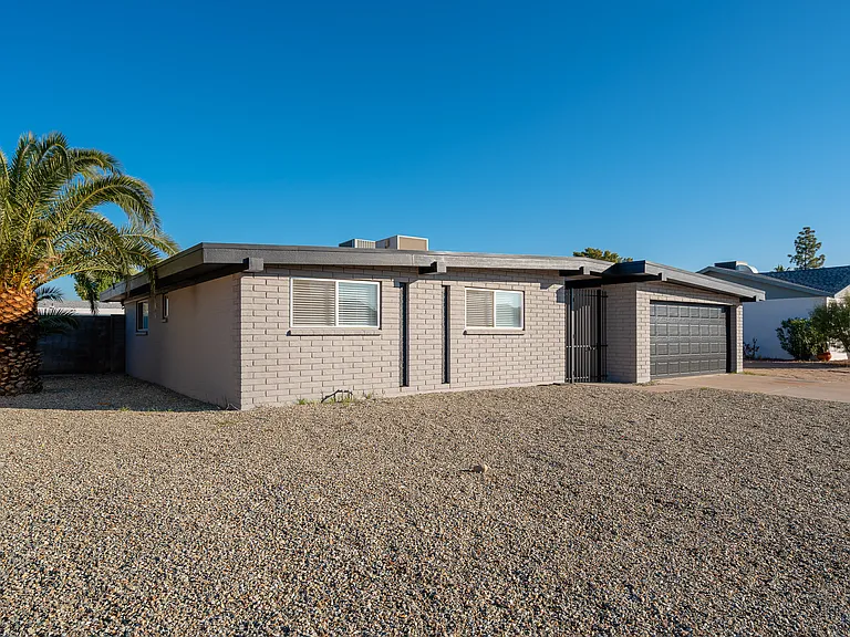 5010 W Beverly Ln — Photo 28
