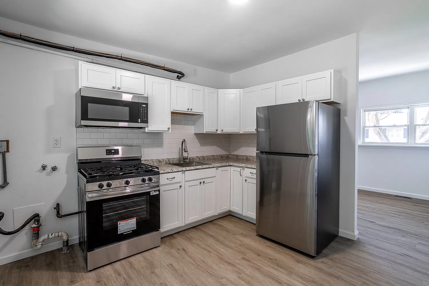 2 bed, 768 sqft, $2,250 — Photo 4