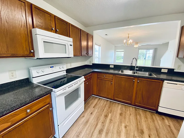 Kitchen 3_08222022