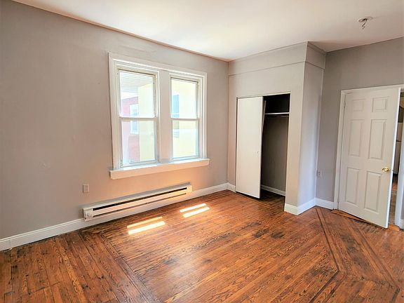 5th image of 1999 1/2 N 52nd St #1R