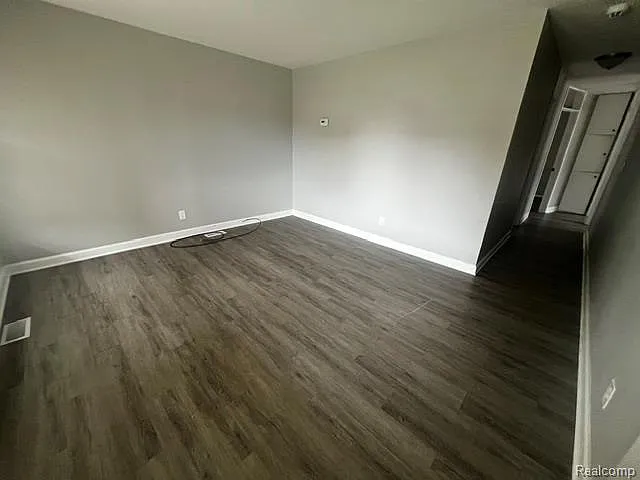1774 Council Ave — Photo 5