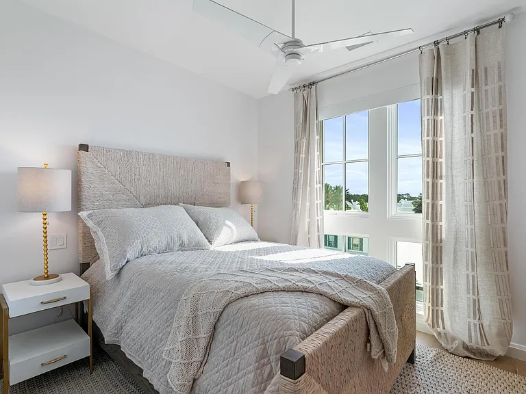 74 Governors Ct — Photo 18