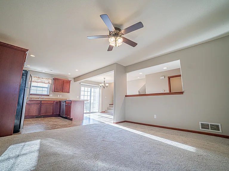 105 Woodstone Ln SW — Photo 5