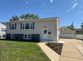 9055 Fairway Dr, Orland Park, IL