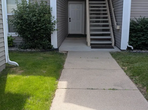 1468 Millbrook Trl, Ann Arbor, MI 48108