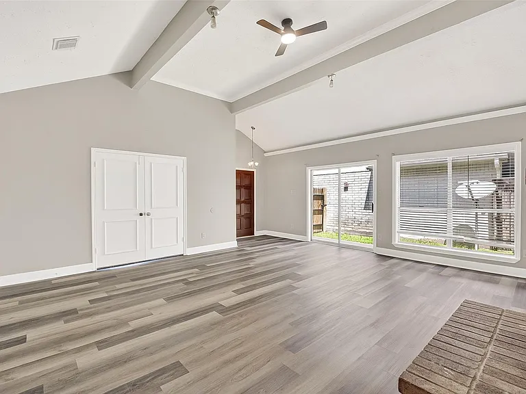 12403 Meadow Ridge Dr — Photo 8