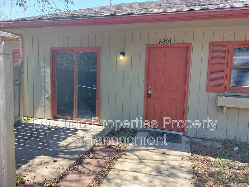 2 bed, 1.0 bath, 650 sqft, $995 — Photo 3
