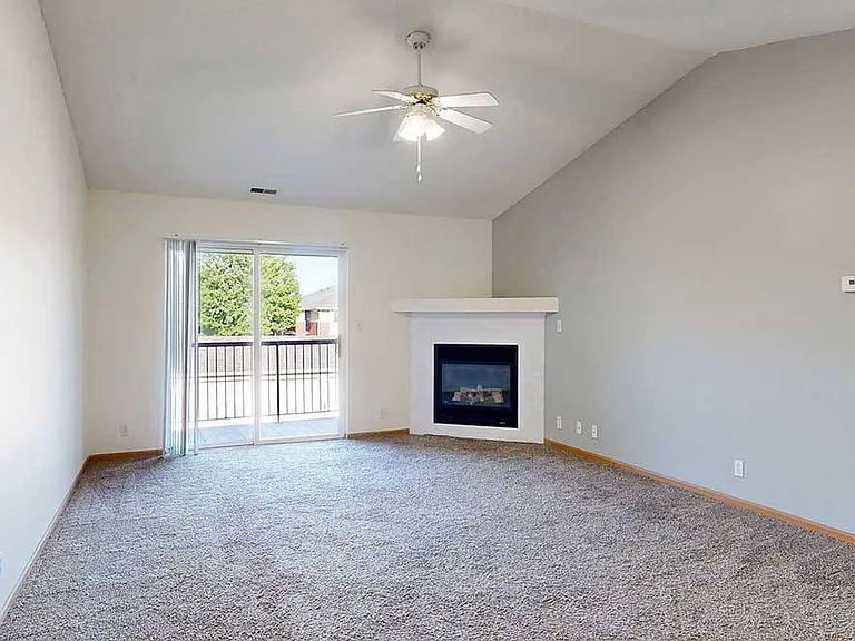 Northbrook Apartments — Photo 194