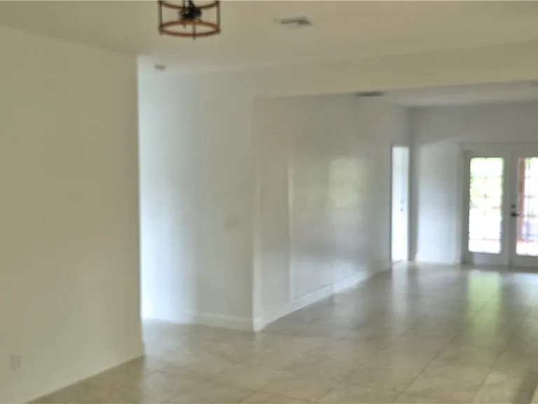 315 Cleveland Ave — Photo 6