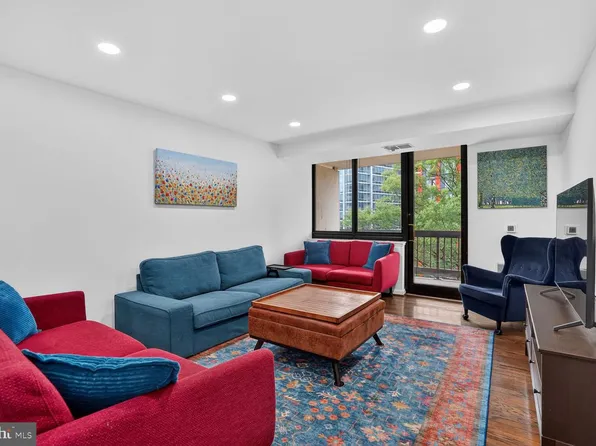 1805 Crystal Dr APT 503S, Arlington, VA 22202