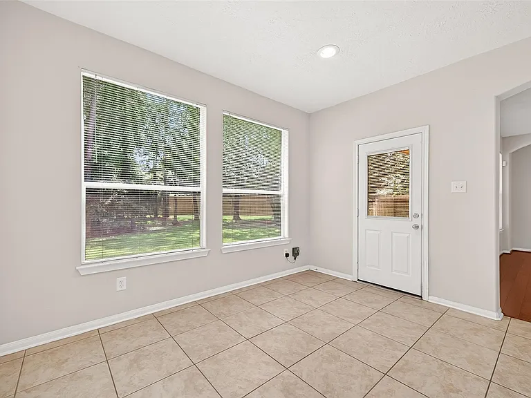 11 Nestlewood Pl — Photo 12