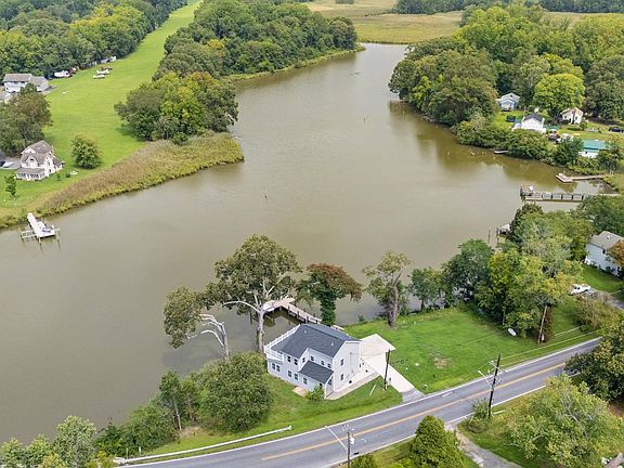3rd image of 456 Deale Rd