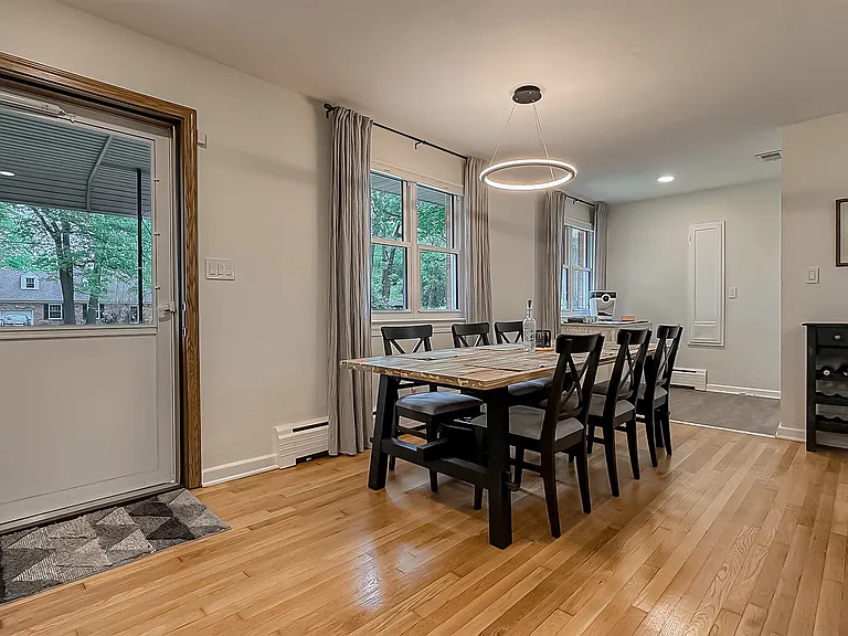 1831 Banning Rd — Photo 10