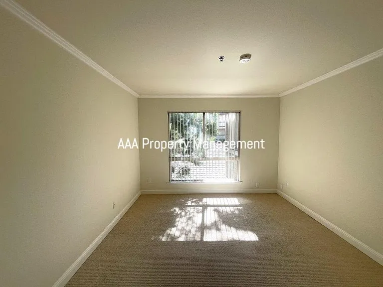 2530 Oak Rd #204 — Photo 8