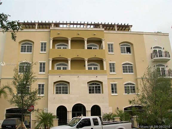 2nd image of 1121 Madruga Ave APT 202