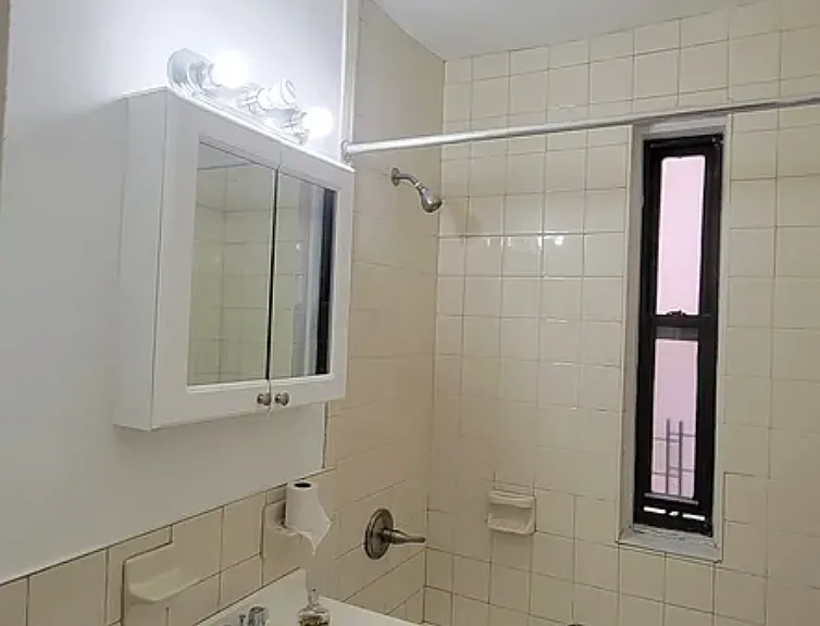 729 W 186th St #2D — Photo 7