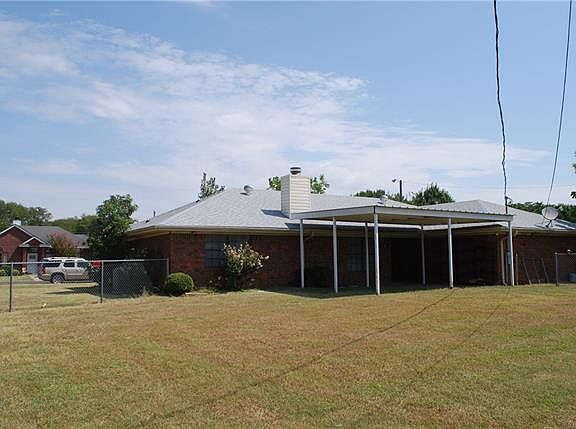 5th image of 212 Cloverdale St