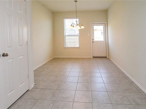 5th image of 259 Silktassel Way