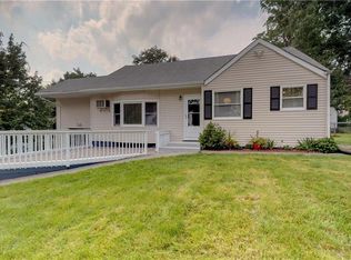 8 Laurie Rd, Cortlandt Manor, NY 10567