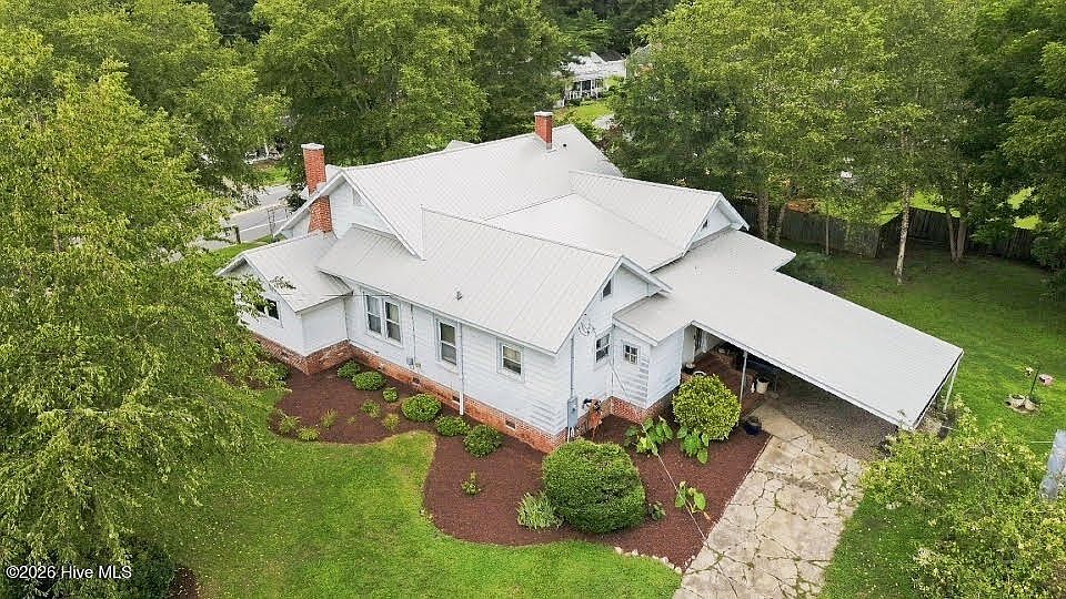 1st image of 302 W Green Street