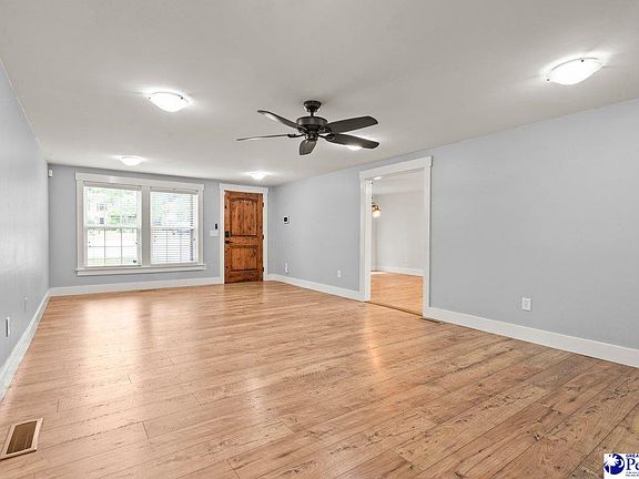 5th image of 510 Graham St