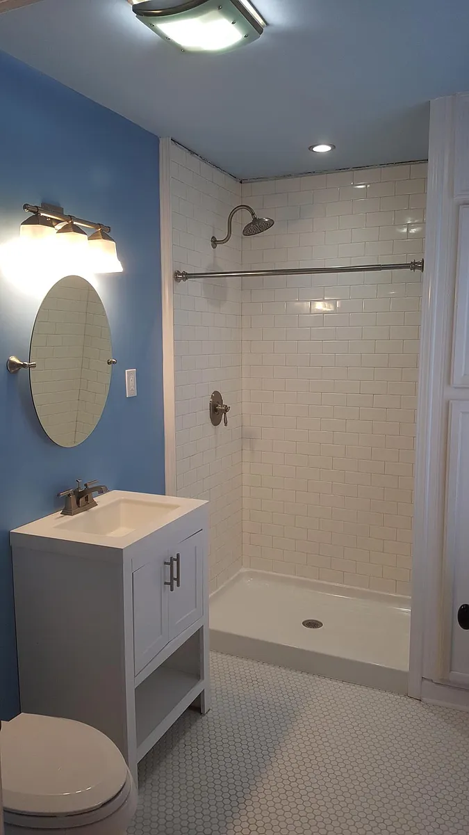 Master Bathroom - 534 S Reese St