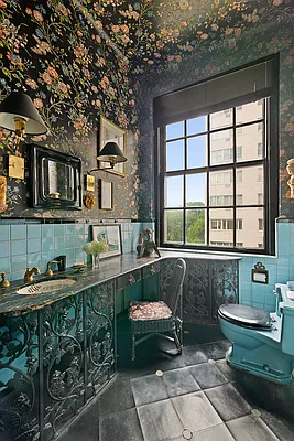 Sold by Compass | media 6