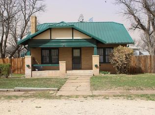 816 5th St, Sterling City, TX 76951