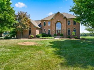 10825 Detwiler Rd, Canfield, OH 44406