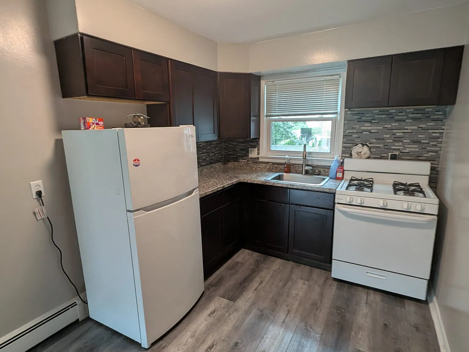 2 bed, 850 sqft, $2,600 — Photo 2