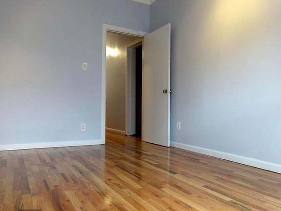 3rd image of 90 Clinton Ave #2A