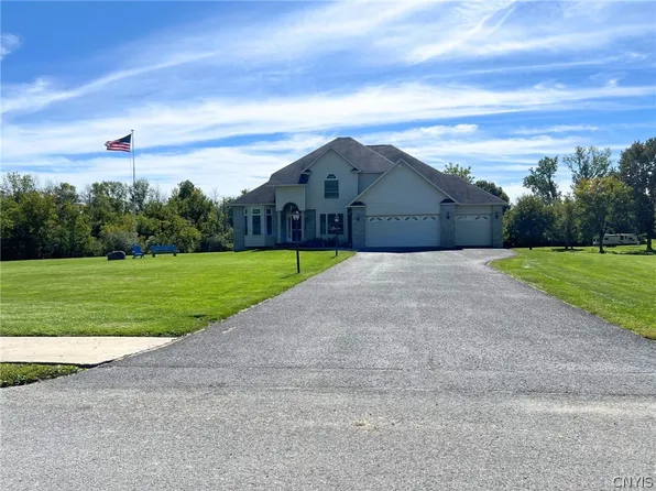 208 Pike St, Brownville, NY 13615