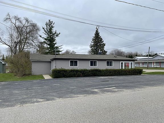2nd image of 1440 Heightsview Dr