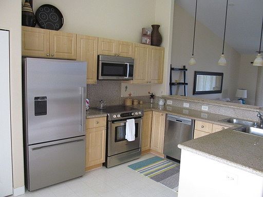 4th image of 75-6009 Alii Dr APT L22