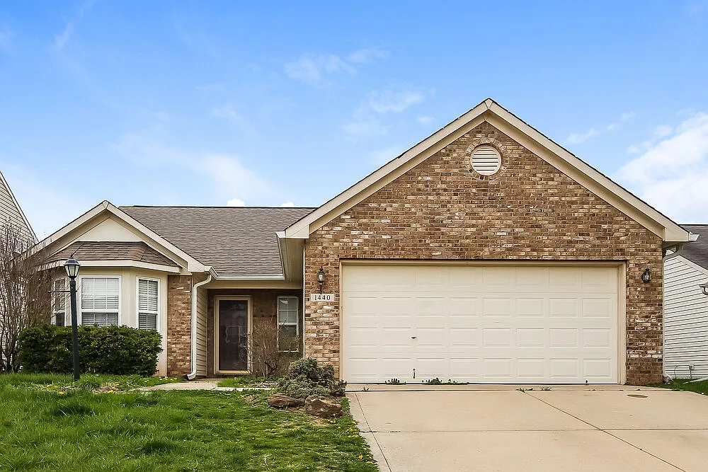 3 bed, 2.0 bath, 1506 sqft, $1,840 — Photo 1