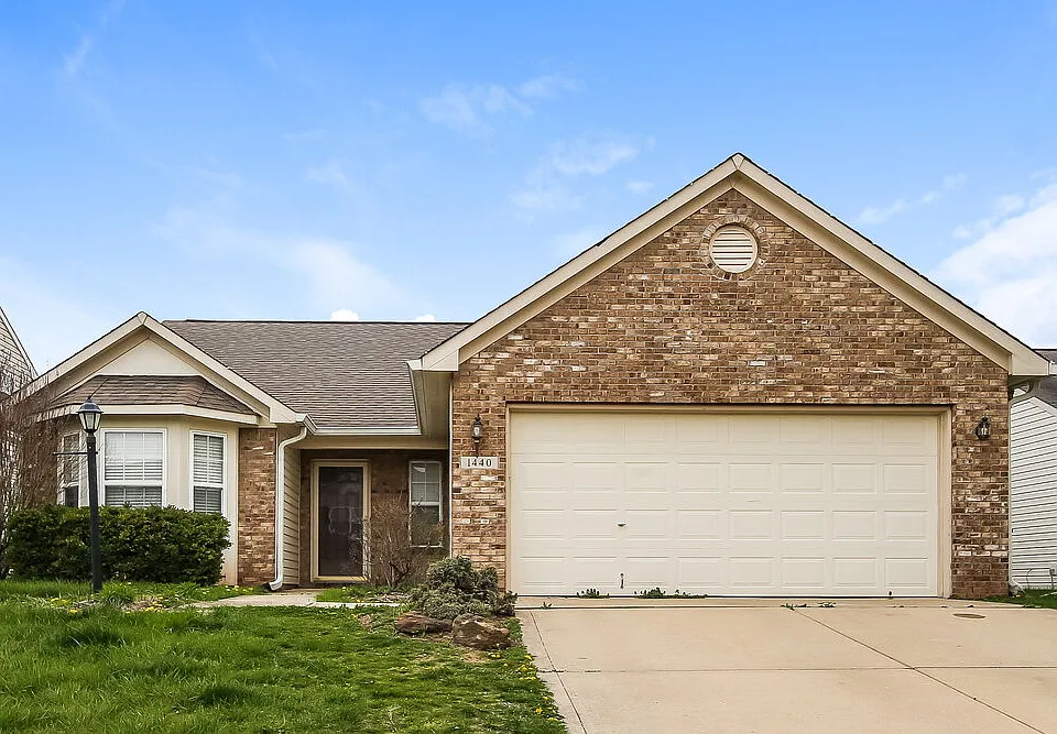 1440 Round Lake Rd