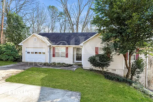 3240 Hilltop Cir Photo 1