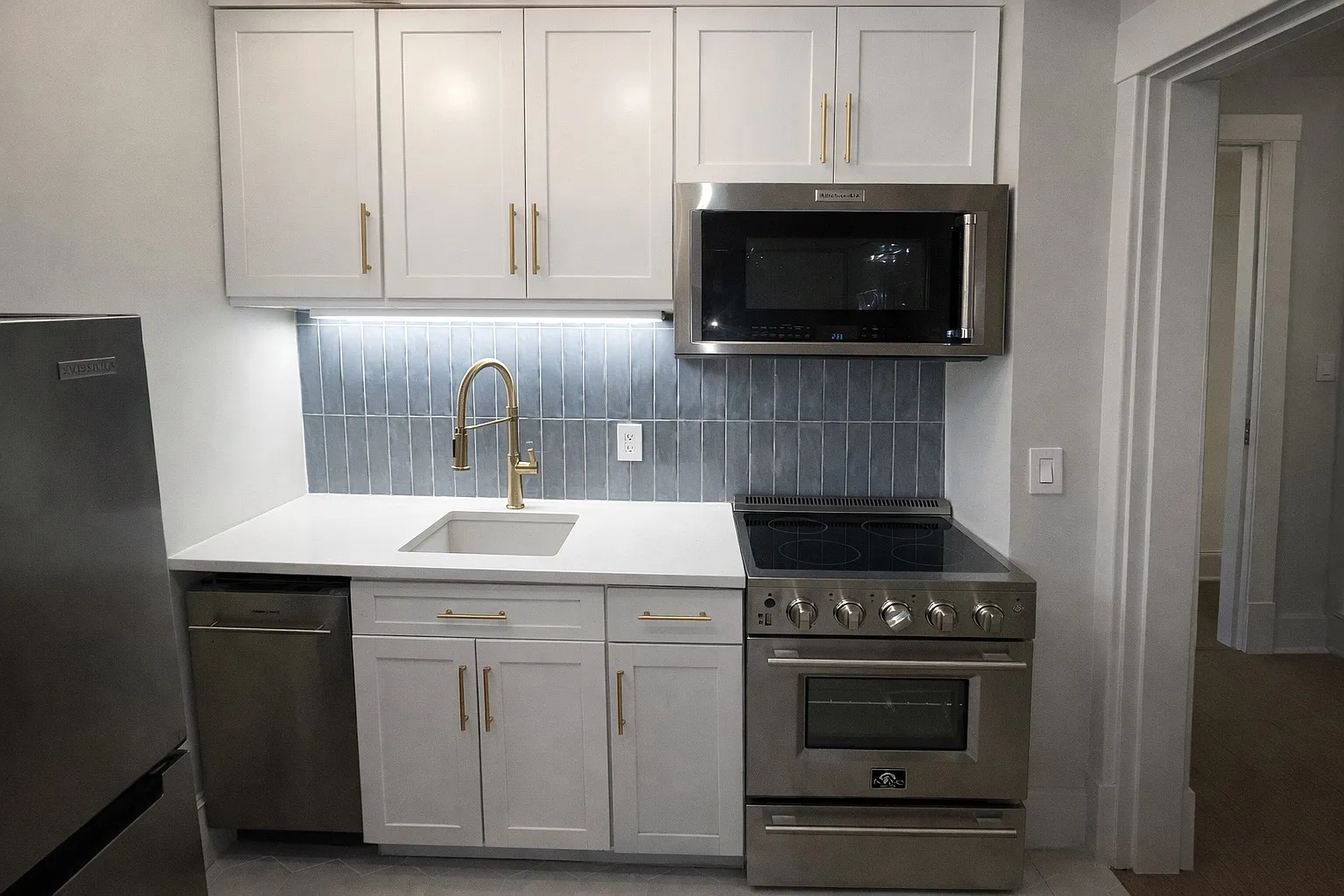 3 bed, 950 sqft, $2,195 — Photo 4