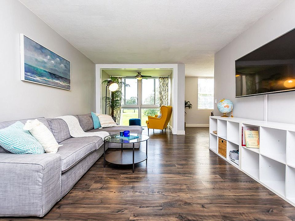 1st image of 9461 Evergreen Pl APT 207