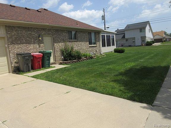 5th image of 33882 Lipke St
